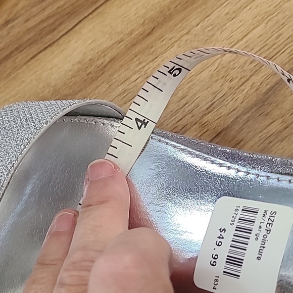 FIONI Silver Rhinestones Strappy Sandal Shoes Size 9 NWT - Picture 12 of 16